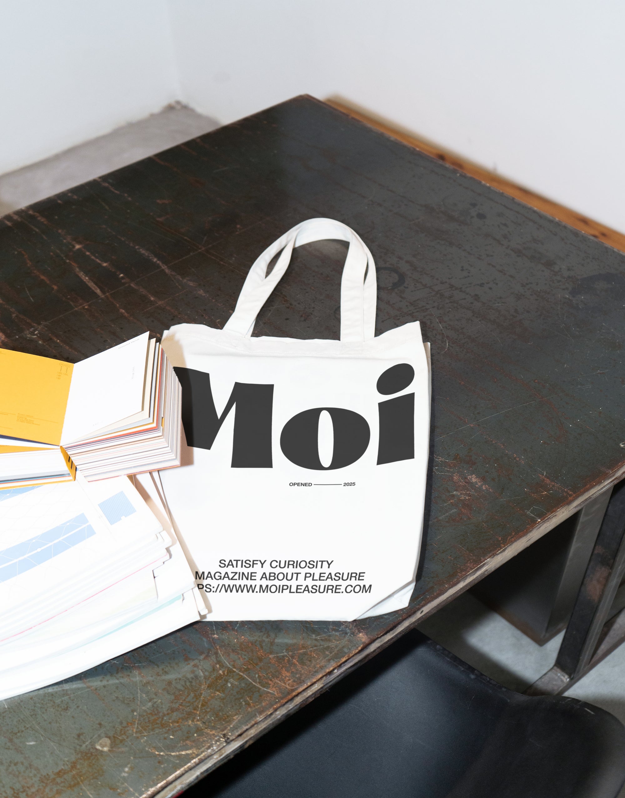 Moi Satisfy Curiosity Tote