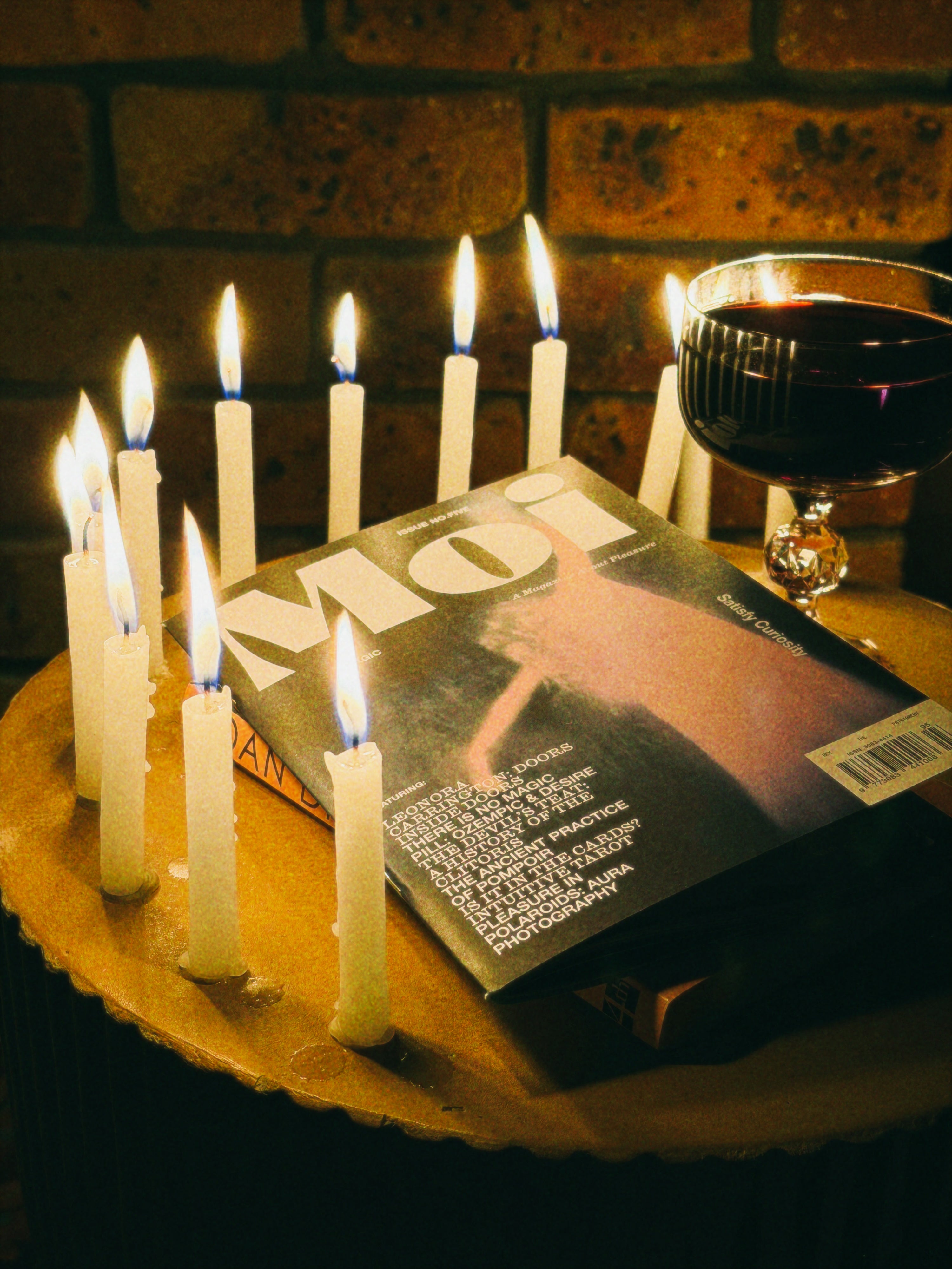 Moi Issue #05